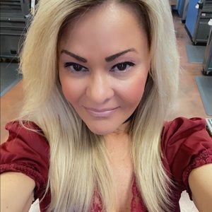 Meet your Posher, Wendy